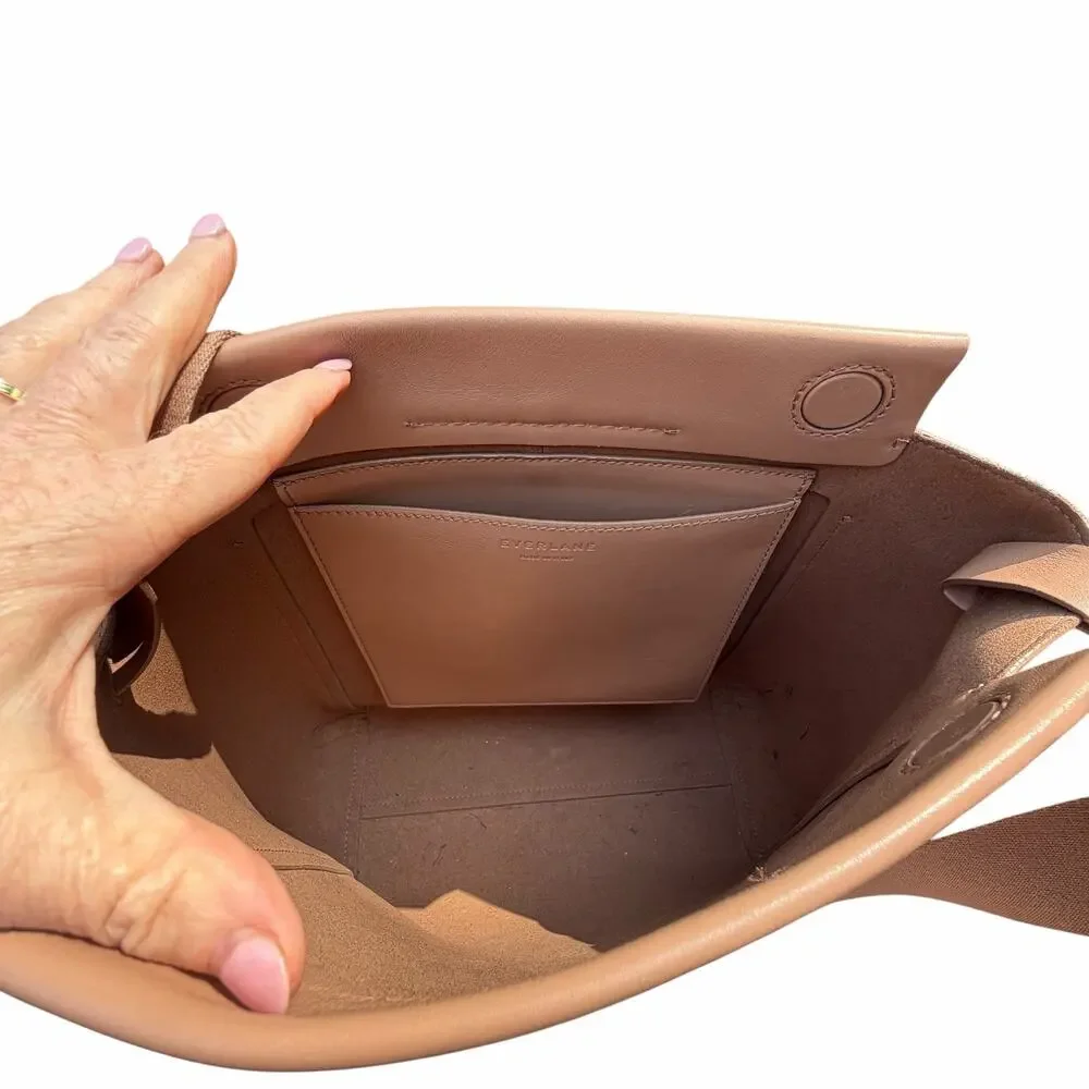Everlane form bag